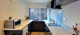 Charming 3 Bedroom House in Sheffield