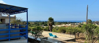Vacation home with beautiful sea view near Guidaloca, Scopello and the Zingaro