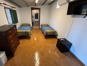 2 多间卧室、免费 WiFi、床单、轮椅无障碍