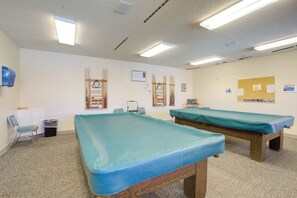 Interior - Swim & Golf: Palm Desert Home in Senior Community! (Palm Desert)