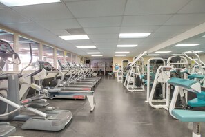 Interior - Swim & Golf: Palm Desert Home in Senior Community! (Palm Desert)