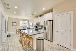 House (3 Bedrooms) | Interior - Family-friendly Flagstaff Home Near Hiking Trails! (Flagstaff)