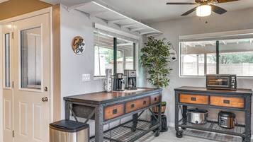 House (2 Bedrooms) | Interior