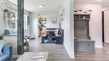 Cottage (2 Bedrooms) | Interior