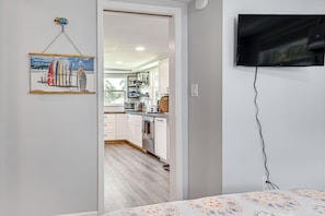 Cottage (2 Bedrooms) | Interior - Centrally Located Merritt Island Cottage w/ Deck! (Merritt Island)