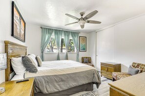 Apartment (2 Bedrooms) | Interior - Oceanside Condo w/ Pool & Hot Tub Access! (Oceanside)