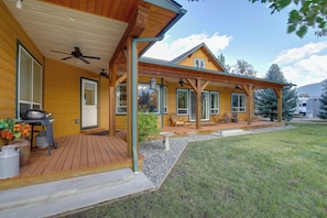 House (3 Bedrooms) | Interior - Clark Fork Riverfront Home w/ Dock! (Thompson Falls)