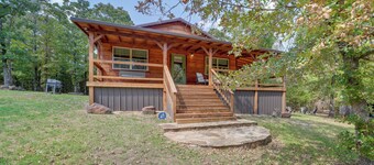 Clayton Cabin w/ Wraparound Deck: Steps to Lake!