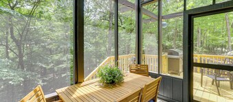 Pet-friendly Dadeville Cabin w/ Hot Tub & Porch