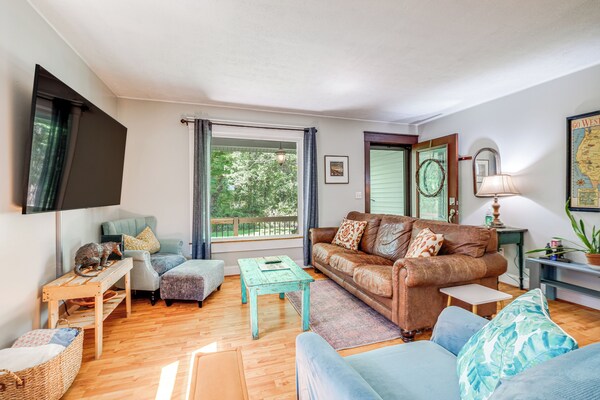 Blacksburg Hideaway W/ Hot Tub ~ 5 Mi To Campus! - Blacksburg, VA