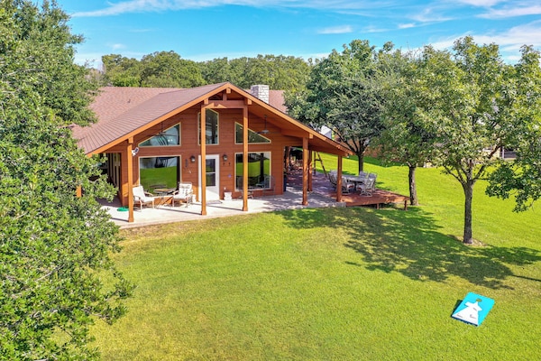 Rhodes Retreat W/ Dock On Cedar Creek Lake! - Log Cabin, TX