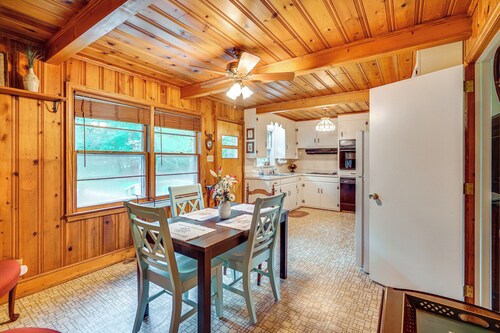 Peaceful Lumberton Home - 7 Mi to Dtwn Riverwalk!