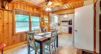 Peaceful Lumberton Home - 7 Mi to Dtwn Riverwalk!