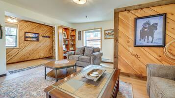 Rumah (2 Bedrooms) | Interior