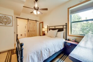 Casa (2 Bedrooms) | Interior