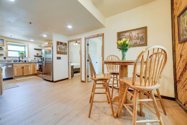 House (2 Bedrooms) | Interior