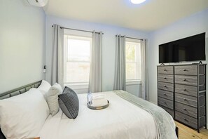 4 chambres, bureau, Wi-Fi, draps fournis