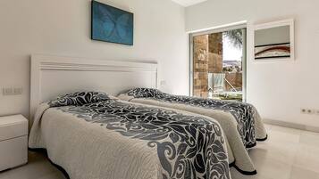 Villa | 6 bedrooms, free WiFi, bed sheets