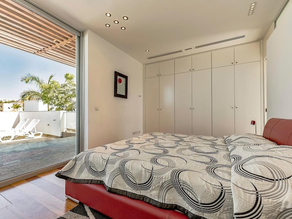 Villa | 6 chambres, accès au Wi-Fi (inclus), literie fournie