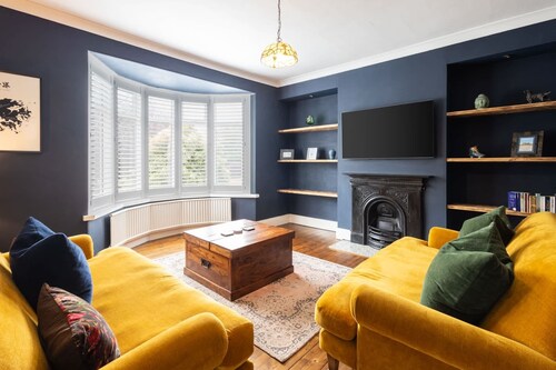 Host & Stay | Newton House