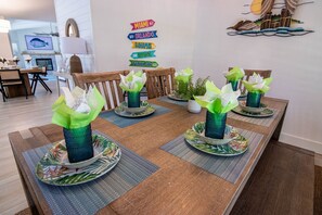 Dining - Pelican Point Family Fun and Heated Pool (Cape Coral)
