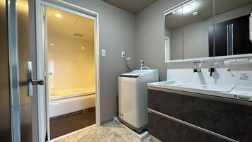 Deluxe-huoneisto | Kylpyhuone