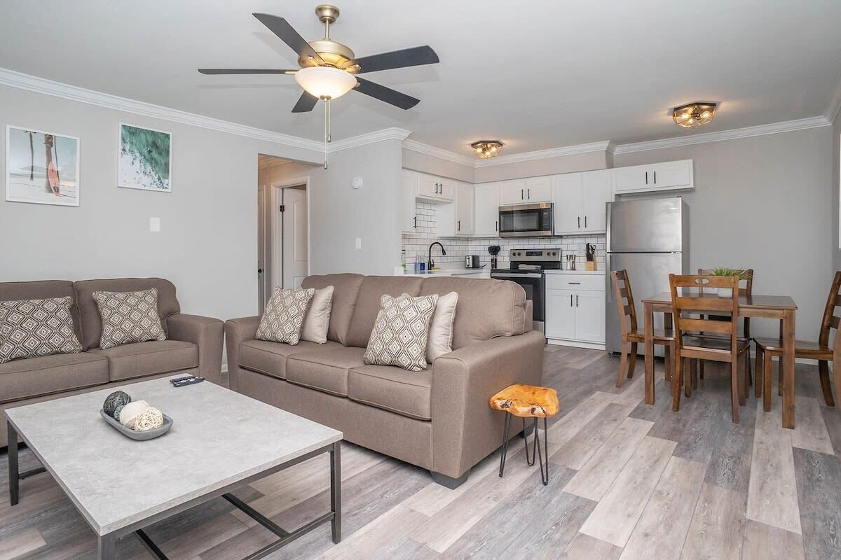Hillside Cove - Port Suite