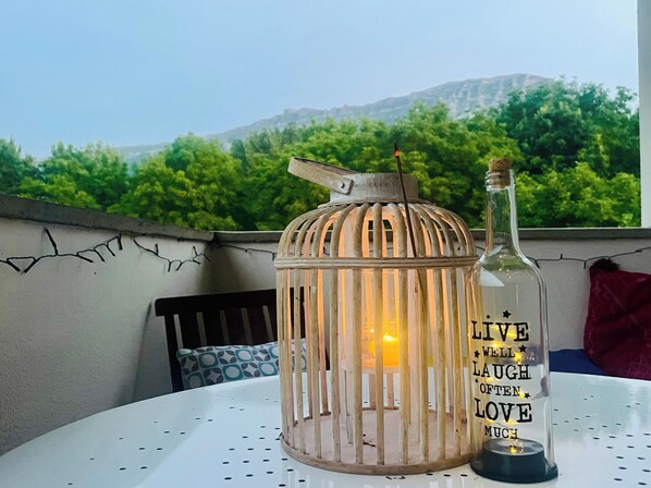 Outdoor dining - 3-bed Artist Chalet Near San Sebastian, Sleeps 6 (Arruazu)