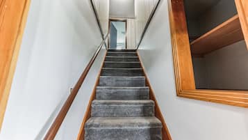 Rumah, 4 kamar tidur | Interior
