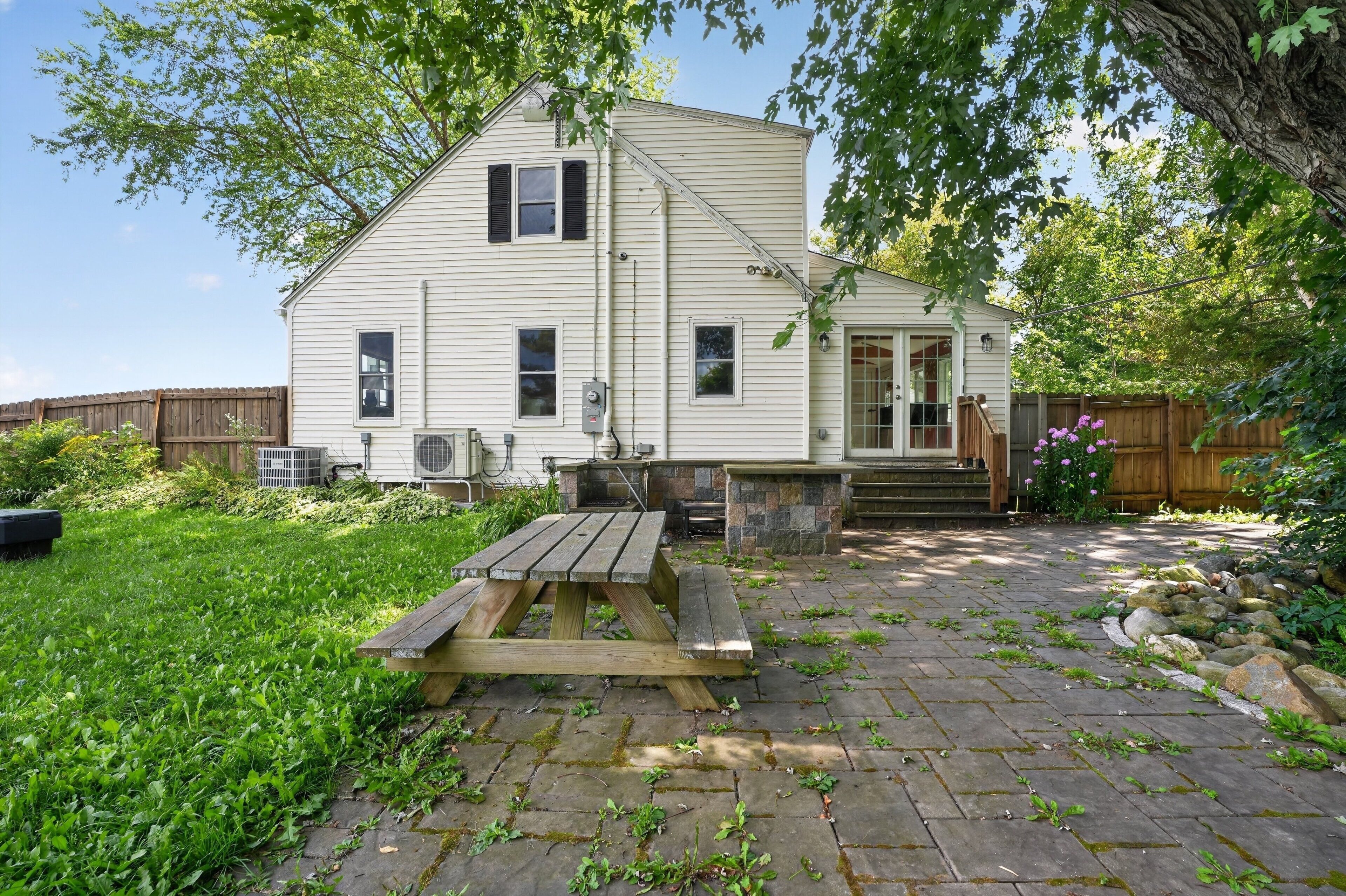 House, 4 Bedrooms | Outdoor dining