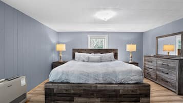 Casa, 4 quartos | 4 quartos, ferros/tábuas de passar roupa, Wi-Fi de cortesia
