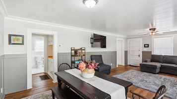 Rumah, 2 kamar tidur | Area keluarga | Smart TV dan layanan streaming