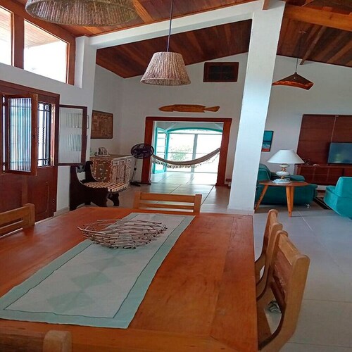 Curta a Natureza da Praia de Fortaleza Nesta Confortável Casa a 50m da Praia