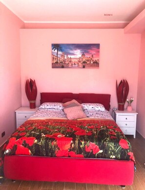 4 chambres, fer et planche à repasser, Wi-Fi gratuit, draps fournis