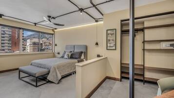 1 habitación, escritorio, wifi y ropa de cama