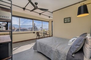 1 chambre, bureau, Wi-Fi, literie fournie