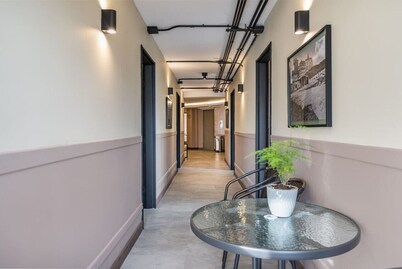 Modern Loft in city downtown near Metro station