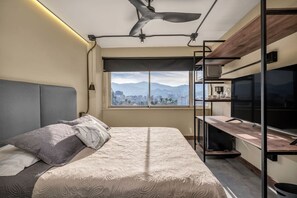 1 bedroom, desk, WiFi, bed sheets