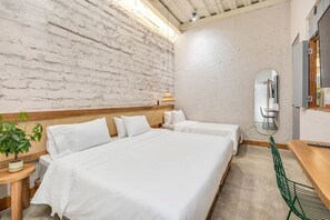 1 室のベッドルーム、デスク、WiFi、ベッドシーツ