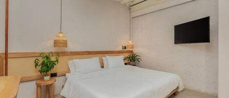 1 Schlafzimmer, Schreibtisch, Reisekinderbett, WLAN