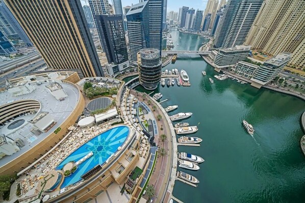 Exterior - Amazing 1 Bd Marina View @LLC (Dubai)