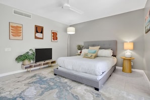 2 habitaciones, escritorio, tabla de planchar con plancha y wifi gratis 