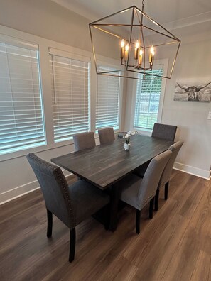 Dining - Welcome to Ode to Aubie! Full house 3 bedroom - 1.4 m to the Stadium! (Auburn)