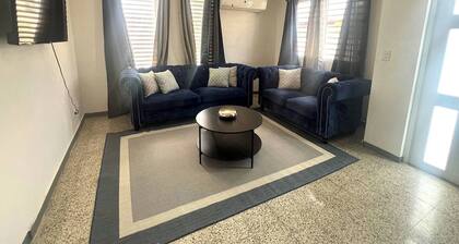 Stylish Remodeled 3BR w Yard Near Airport and Beaches