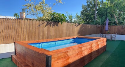 Stylish Remodeled 3BR w Yard Near Airport and Beaches