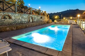 Pool - AMORE RENTALS - Villa Lions Rose with Swimming Pool and Sea View (Sant´Agata sui Due Golfi)