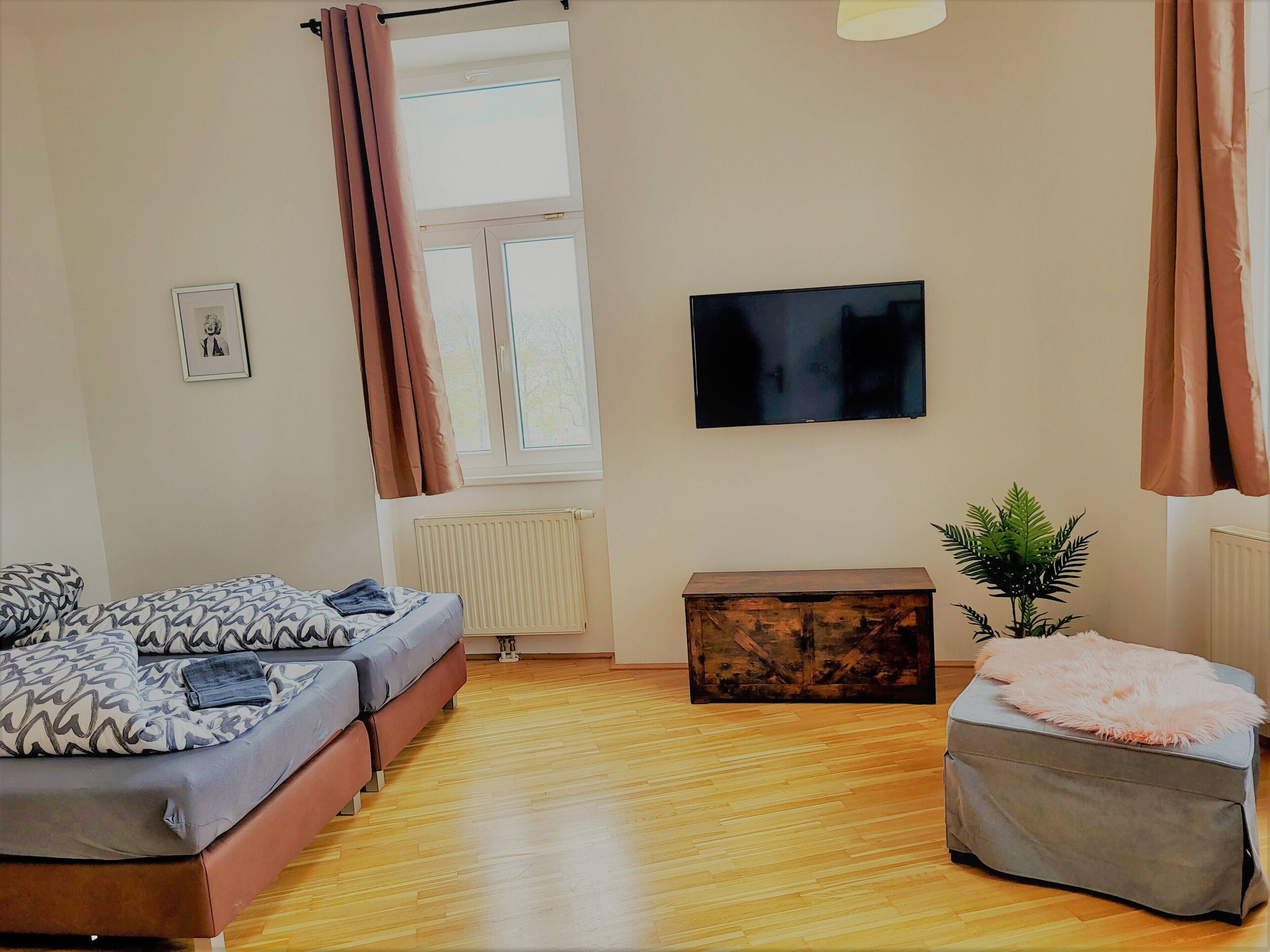 Soundproofing, WiFi (free)