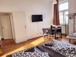 Apartamento, sacada | Quartos à prova de som, Wi-Fi de cortesia