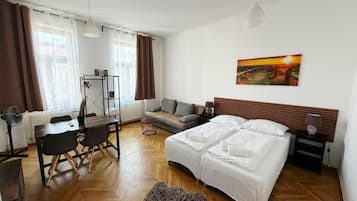 Appartement, balkon | Geluiddichte muren, gratis wifi