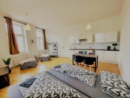 Apartment, 1 Bedroom | Soundproofing, free WiFi